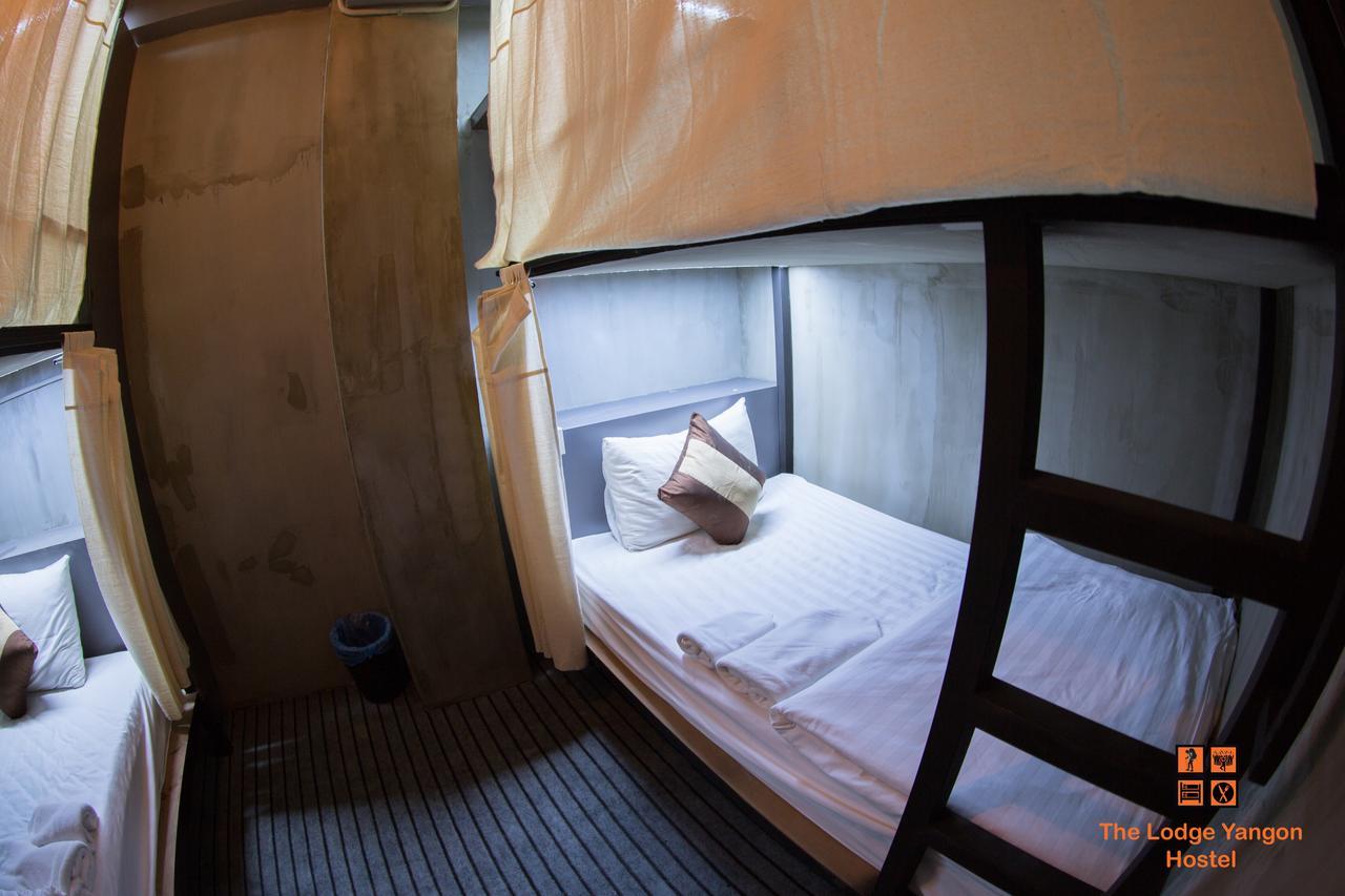 The Lodge Yangon Hostel Eksteriør billede