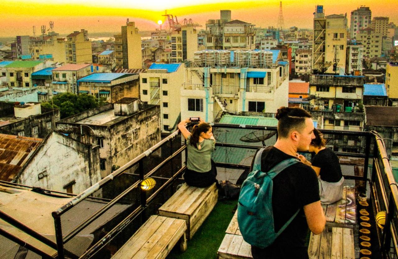 The Lodge Yangon Hostel Eksteriør billede
