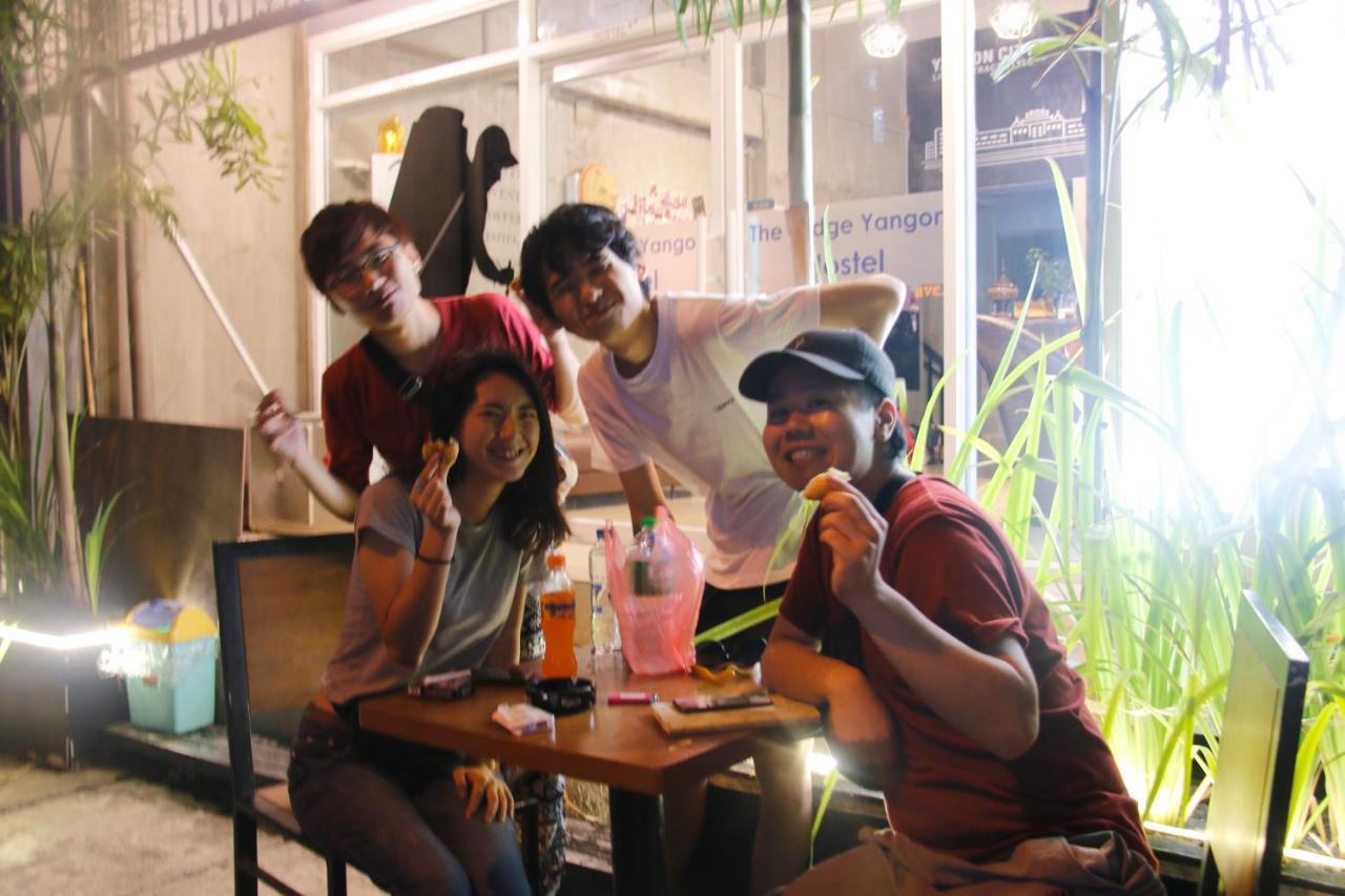 The Lodge Yangon Hostel Eksteriør billede